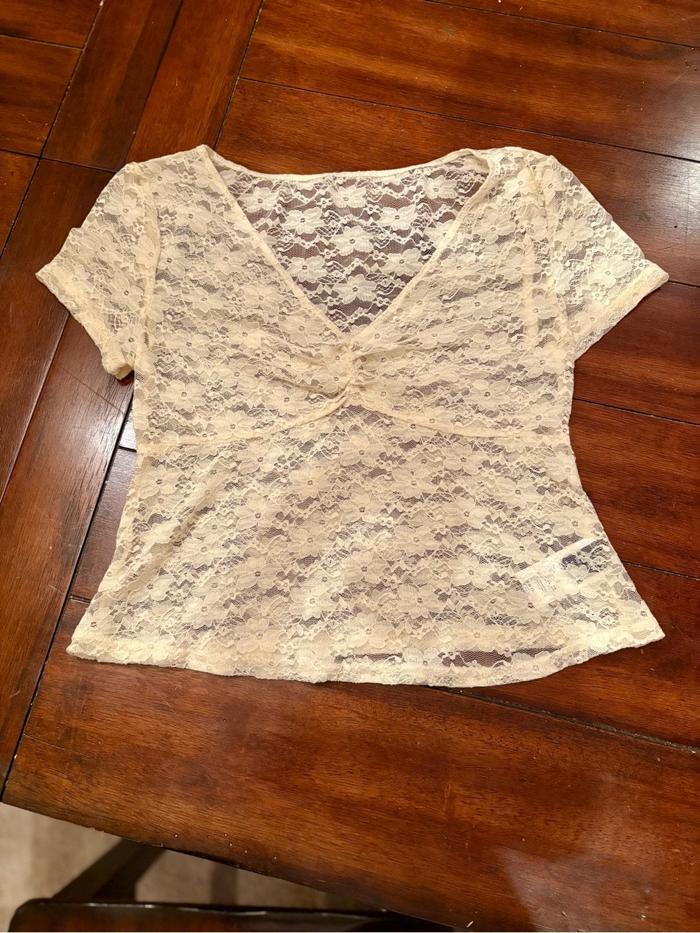 Cream Lace V-Neck Short Sleeve Top